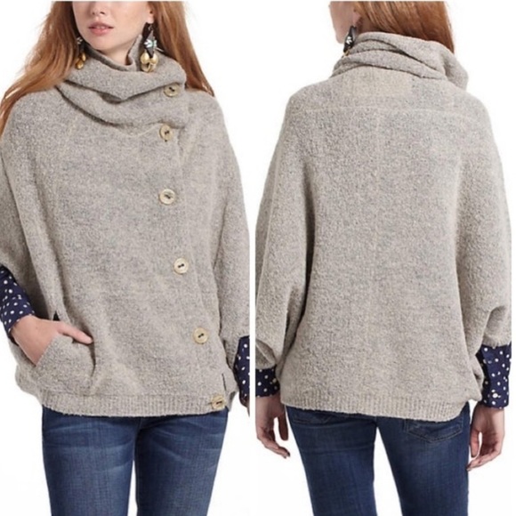 Anthropologie Sweaters - Anthropologie Angel Of The North Womens Boucle Tan Velvet Trim Wool Blend Poncho